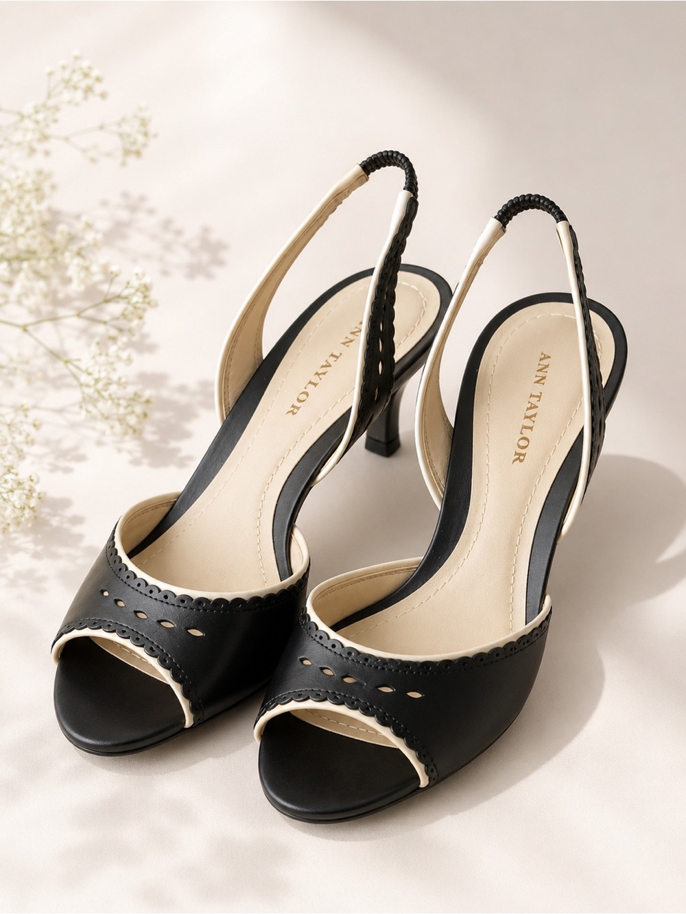 Ann Taylor Black Cream Slingback Peep-Toe Kitten Heels 5.5 Leather